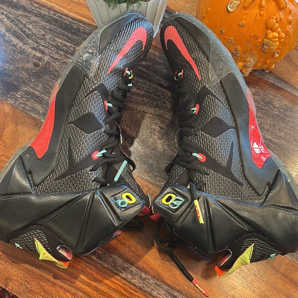 LeBron 12 Data - Picture 2 of 16